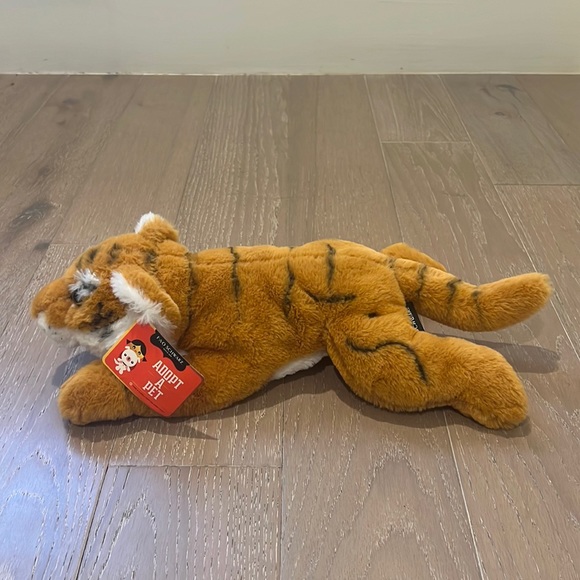 *UNAVAILABLE* FAO Schwarz Adopt A Pet Tiger - Picture 1 of 5
